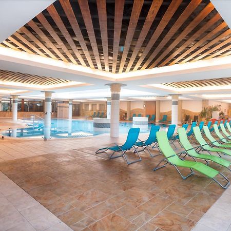 Aquarell Hotel Cegléd Extérieur photo