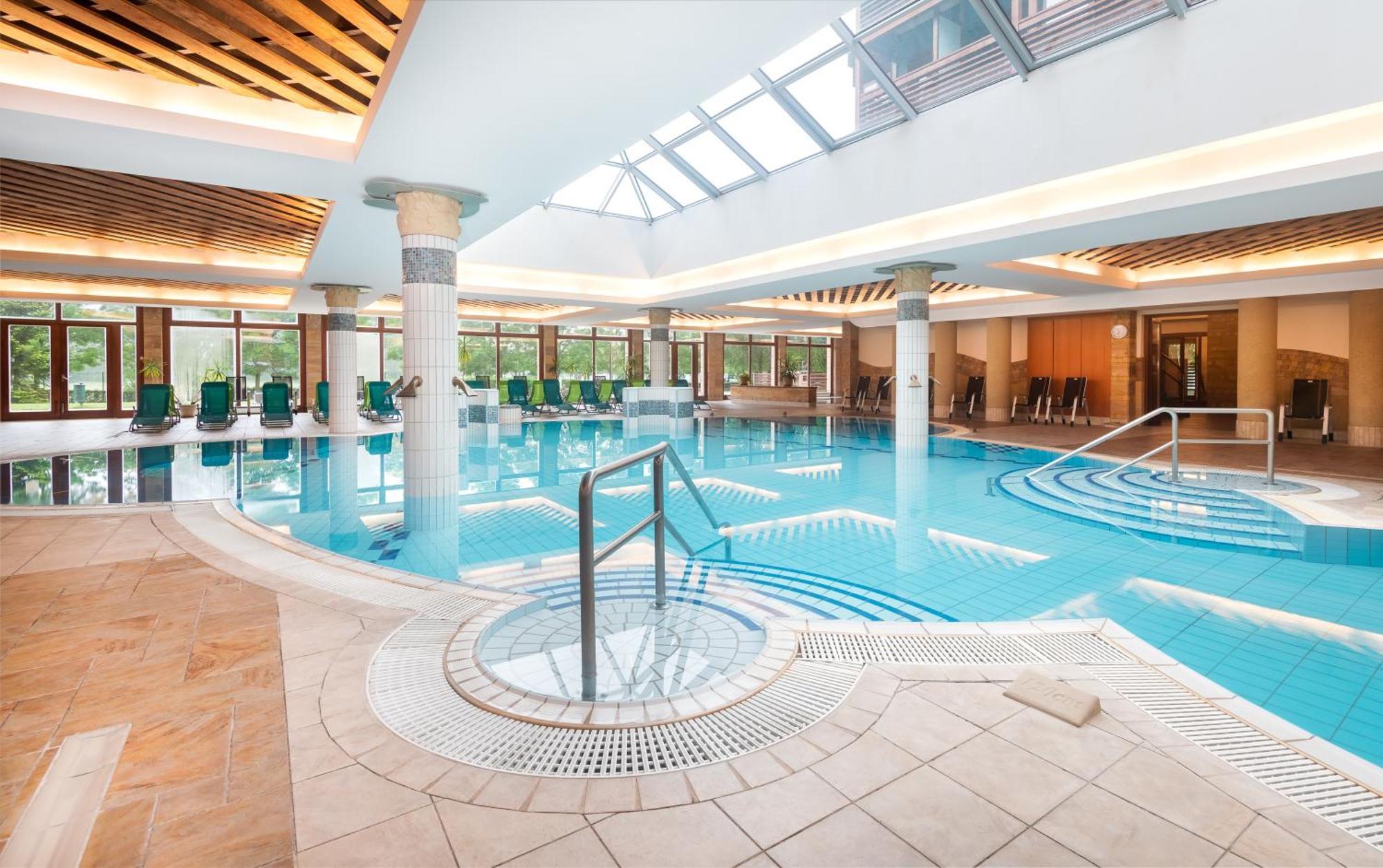 Aquarell Hotel Cegléd Extérieur photo